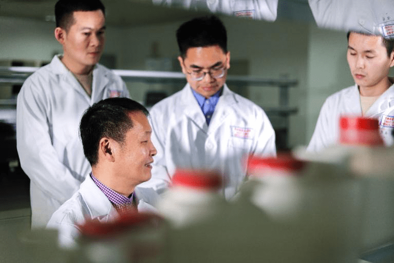 九生阳陈酿,高性价比优质酱香受市场热捧_陈小平