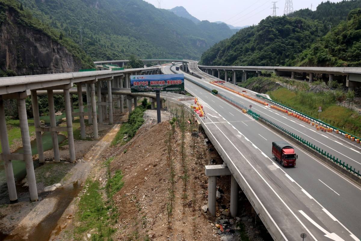 湖北宜昌：三峡翻坝江北高速公路即将建成通车【6】--图片频道--人民网