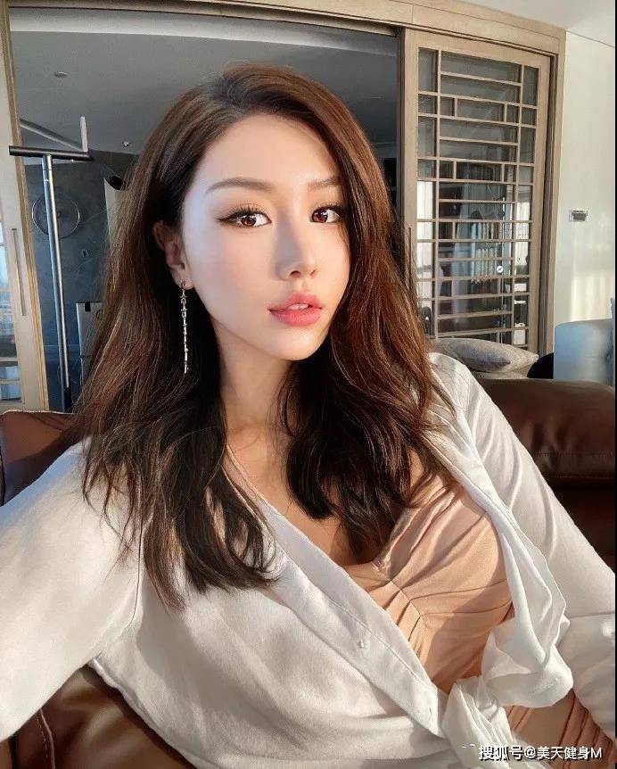 廣東美女堅持健身，好身材完美展現，堅持運動是關鍵 健身減肥達人 第1张
