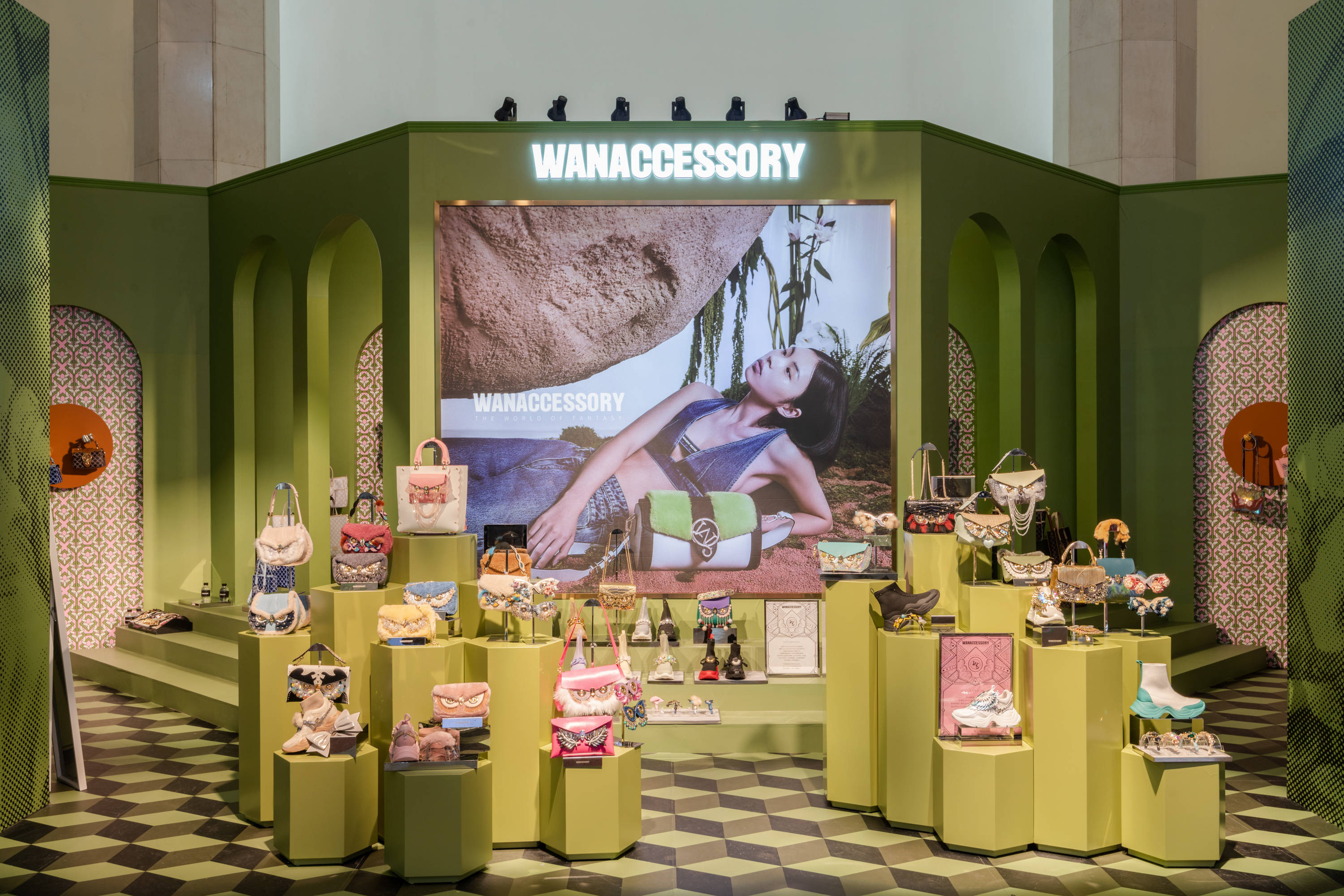 wanaccessory举办"一个创意皮具包包的冒险之旅"创意展,宣布朝全品