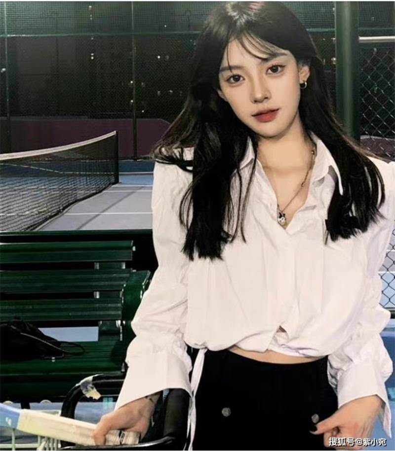 百万粉丝的女网红疑被自己网红男友家暴打成熊猫眼,现状凄惨_周泳婷