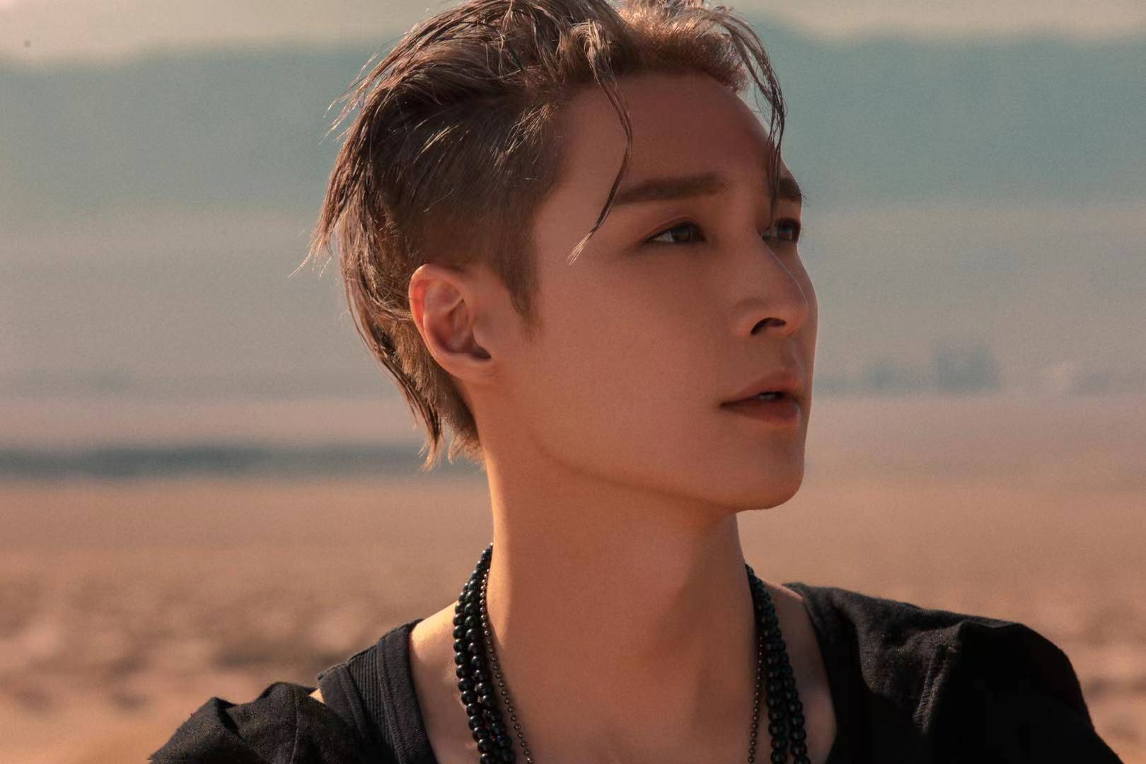 张艺兴2021全新数字ep《东》正式上线 以倒笔东游讲述"飞天一梦"