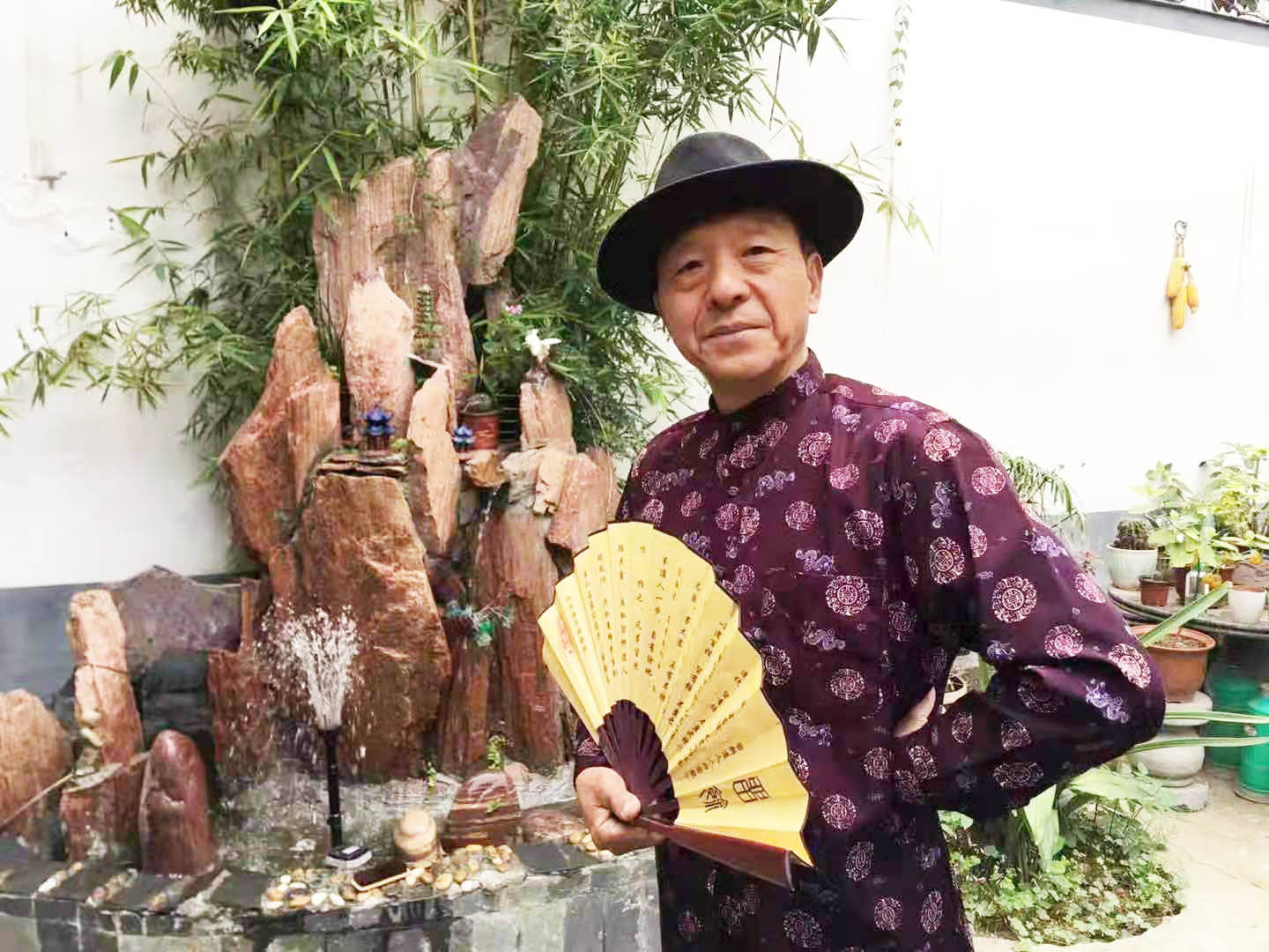 腹有诗书气自华——记著名书法家肖富强我和肖富强