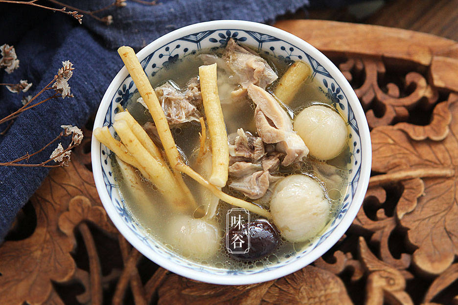 党参|天凉了，女人再忙也要多喝“四宝汤”，手脚不冷，美美过秋天