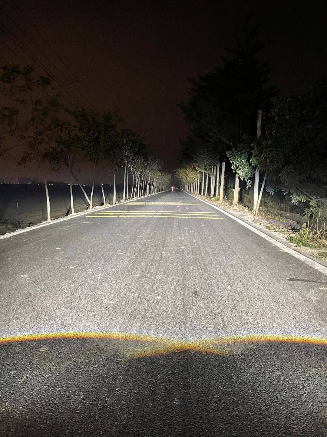 昆山天一改灯之凯迪拉克ct6原车灯碗散光,必须六个透镜才够亮.