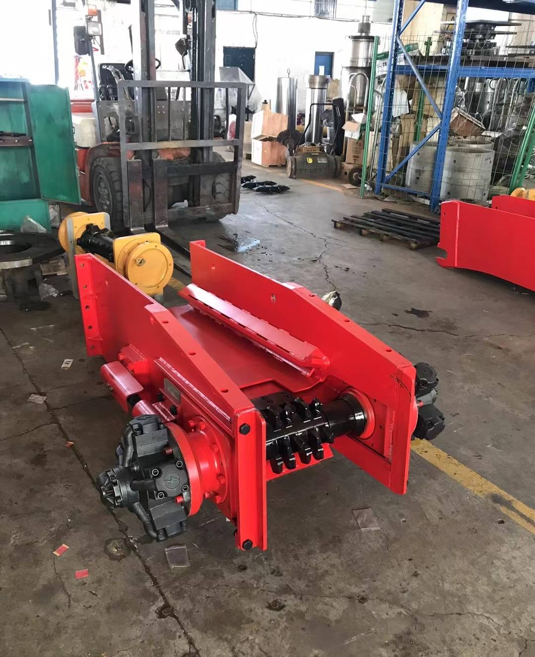 掘进机第一运输机溜槽改造