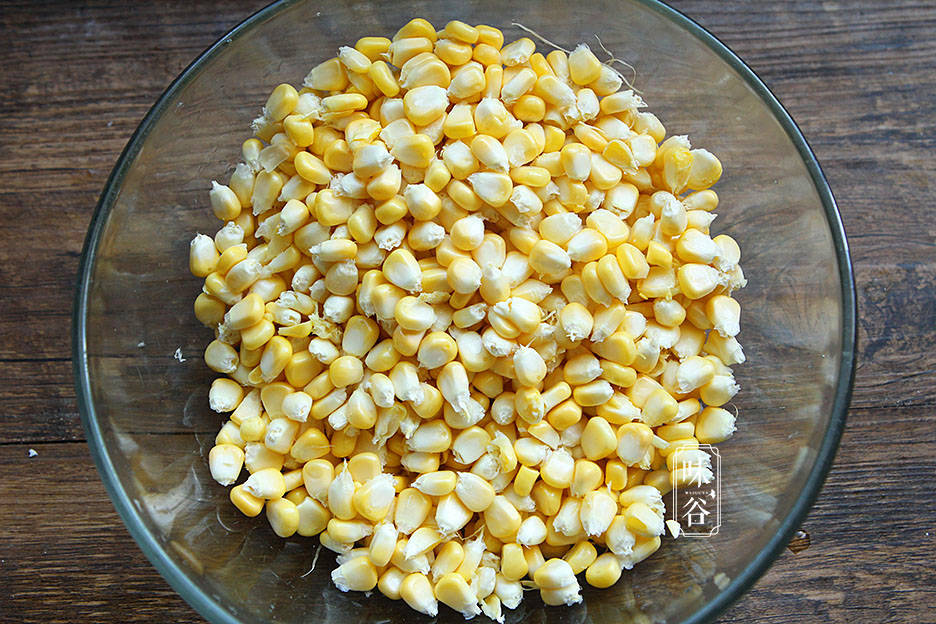 粗粮|早餐多给家人吃这粗粮，做成早餐饼，香甜松软营养足，全家喜欢吃