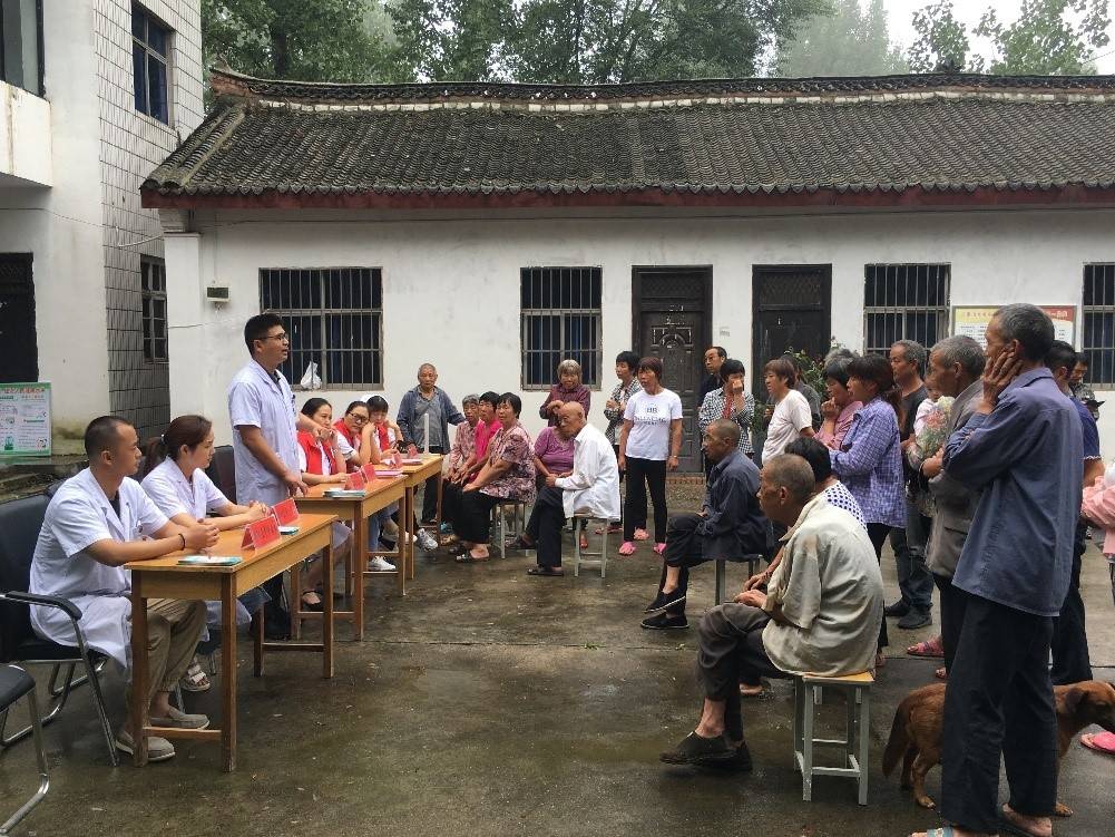 第八代传人郭珈宜践行"大国医"使命,百场义诊筑健康