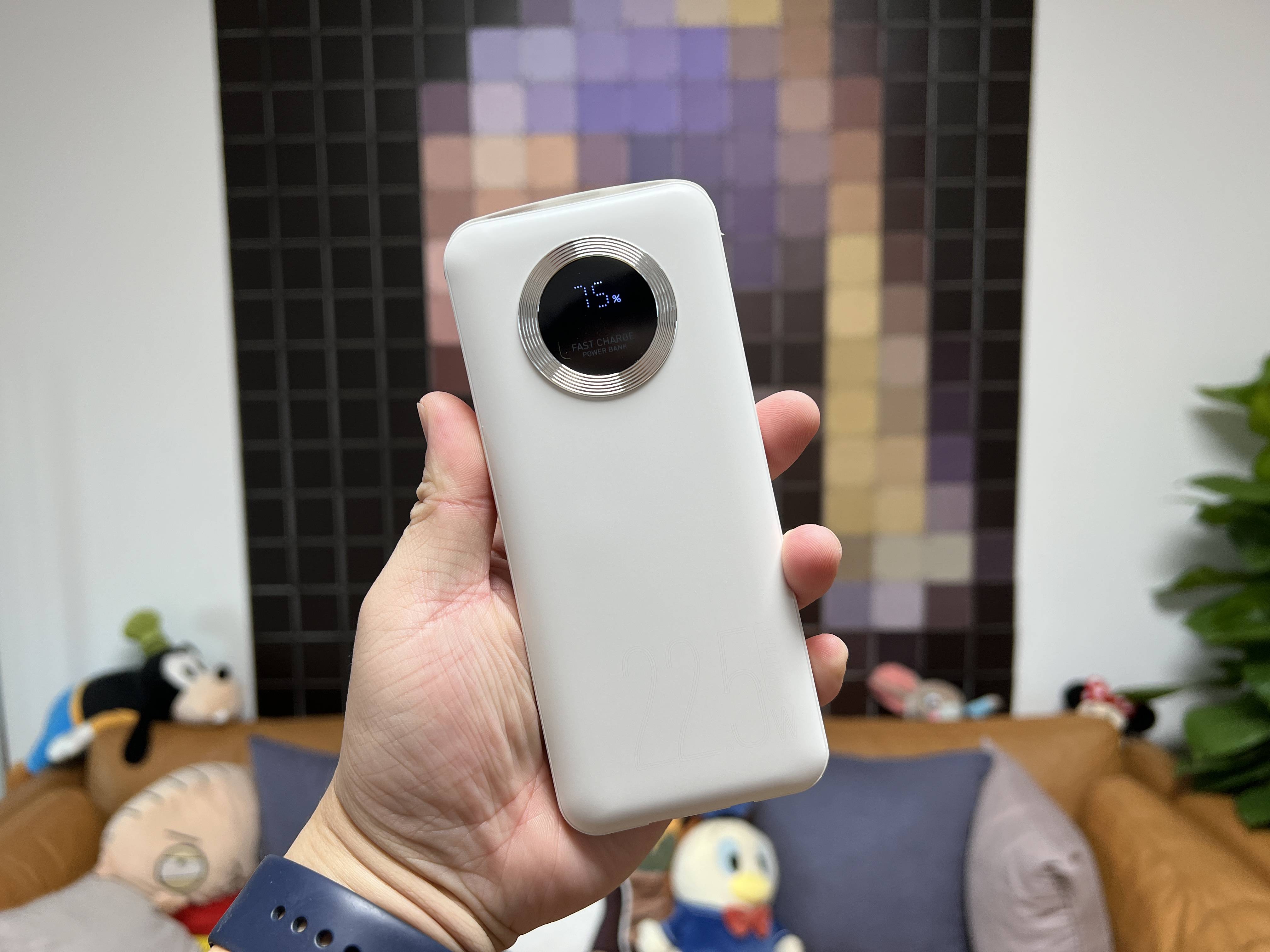 手机|推荐给iPhone用户的宝藏移动电源：台电E10 Pro