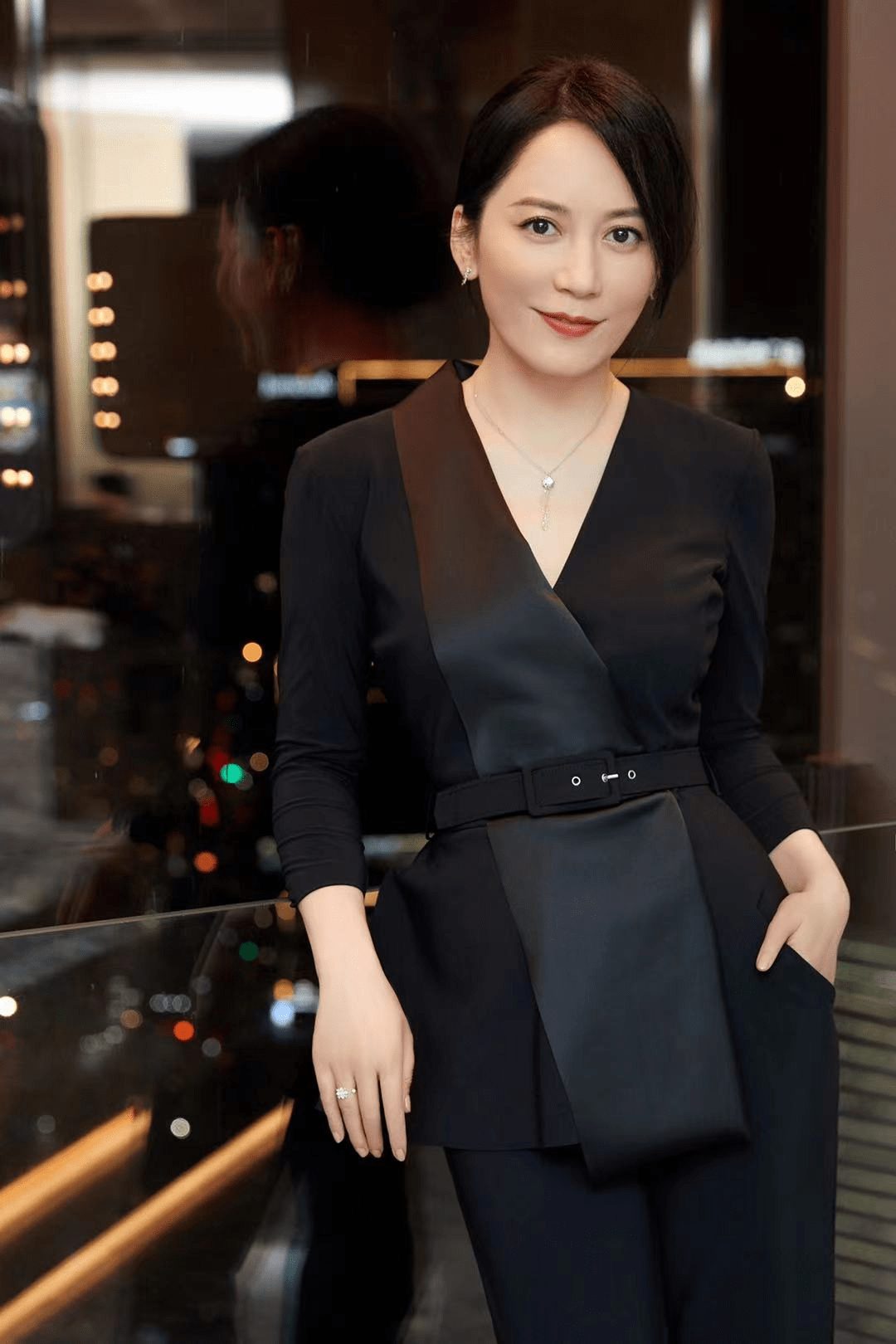 戴比尔斯永恒印记debeersforevermark美钻作品相伴俞飞鸿出席时尚活动