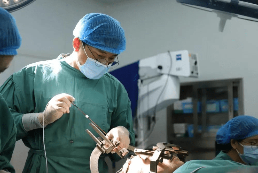 林先生|昆明肌张力障碍医院，让男子摆脱四年疾病困扰