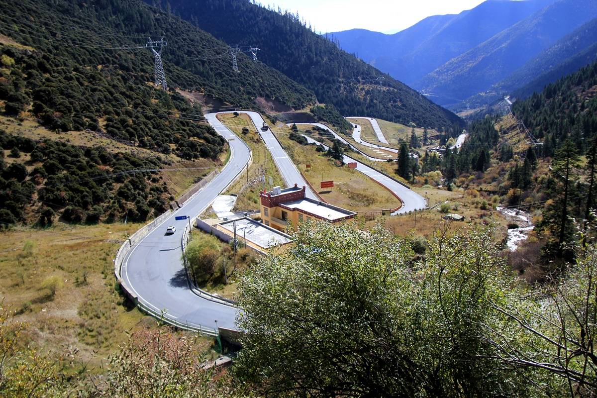 这个被称作川西隐世天堂的地方是g318路上最耀眼的明珠