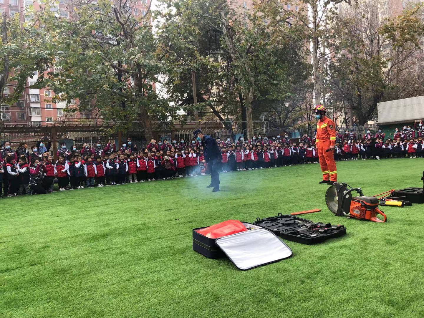 灭火|石景山消防开展“119”消防宣传月进校园送平安活动