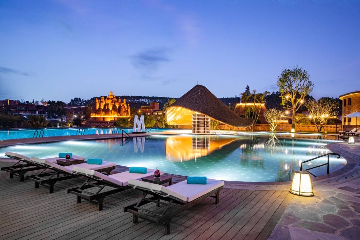 太平湖森林公园,可邑小镇,湖泉生态园,锦屏山风景区和弥勒寺;定制体验