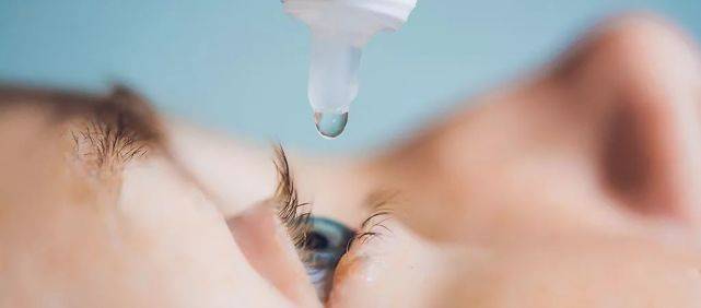 网红洗眼液,真能洗出脏东西?_眼睛