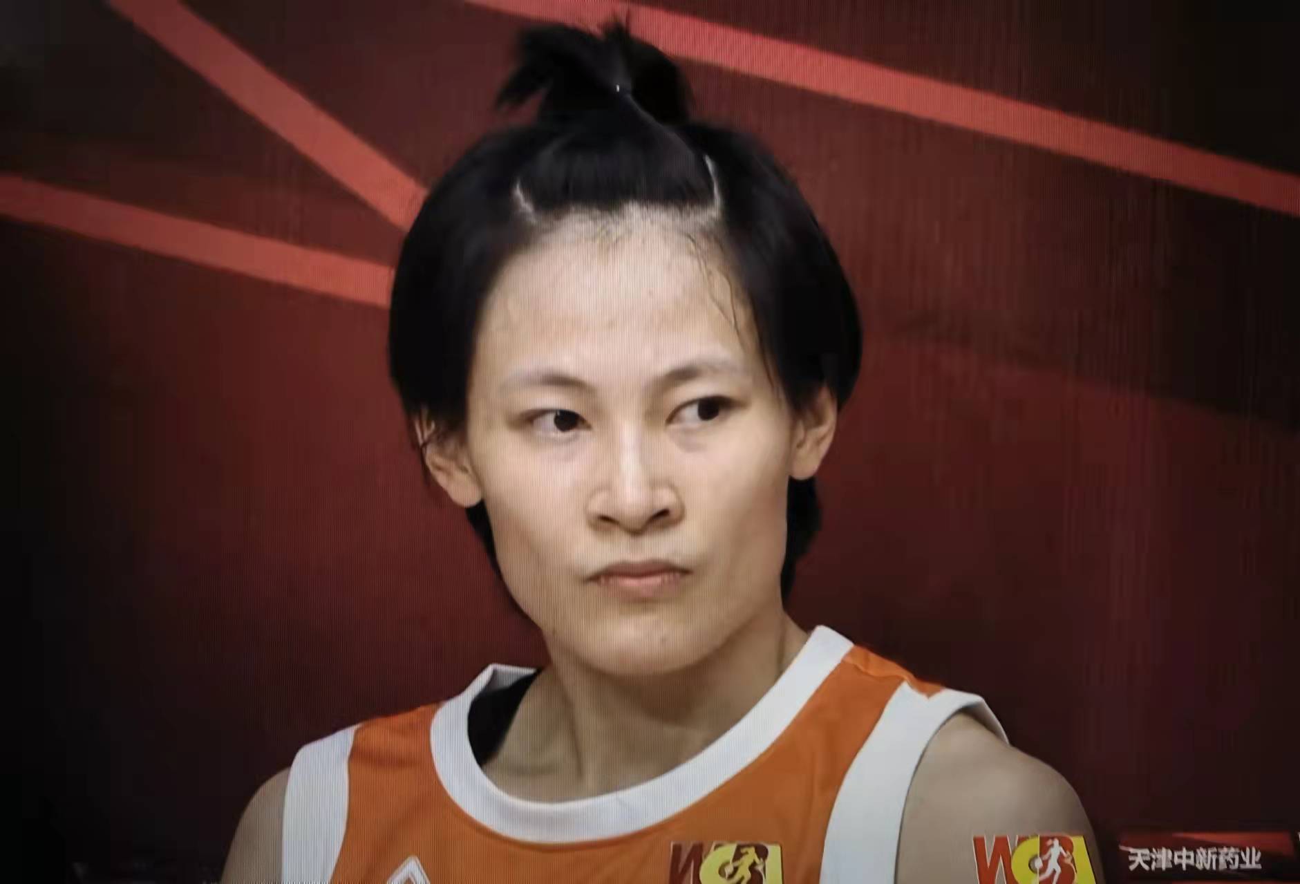 wcba常规赛,内蒙古女篮104比53击败天津队,杨力维与马雪雅受伤_比赛