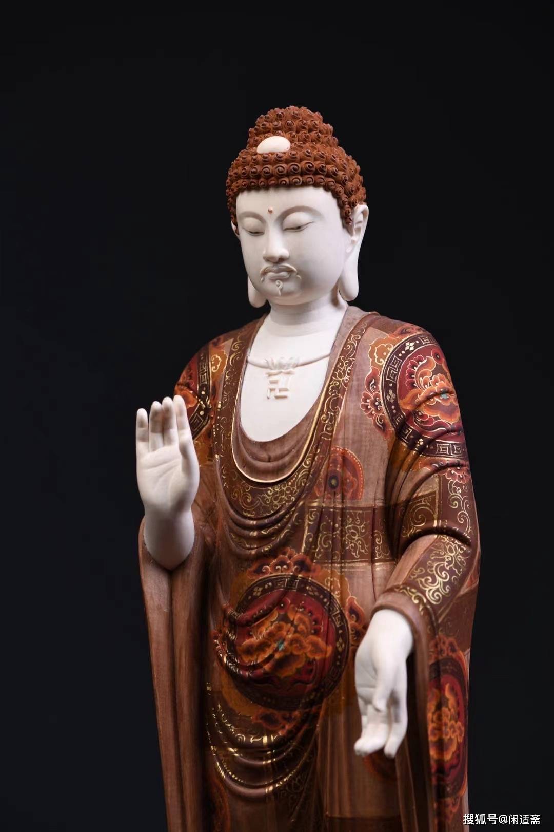 原创佛像雕刻艺术品老山檀香木雕释迦牟尼佛