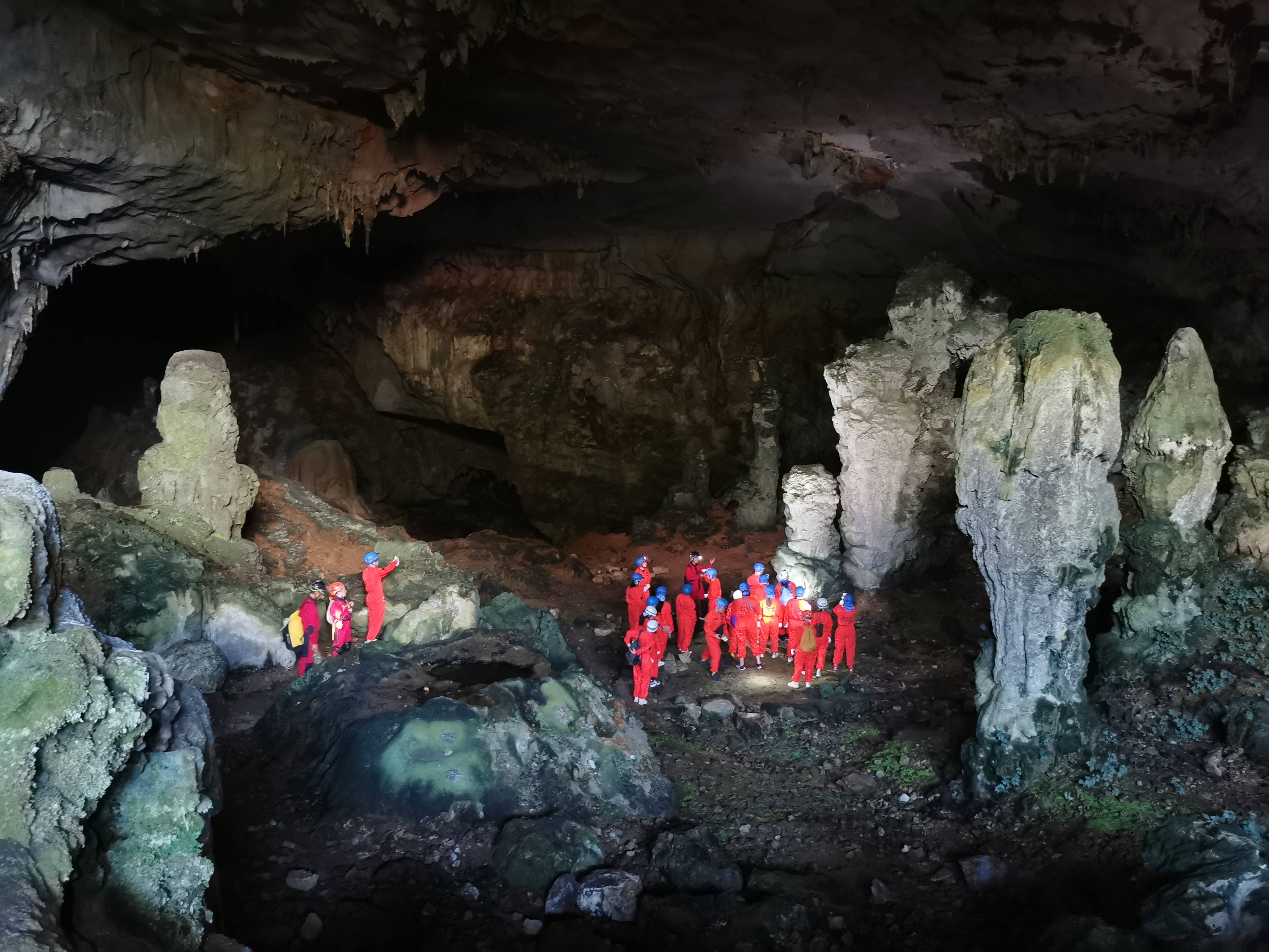 岩溶|桂林旅行攻略：探秘地心-解锁桂林新印象，沉浸在岩溶洞穴的世界里！