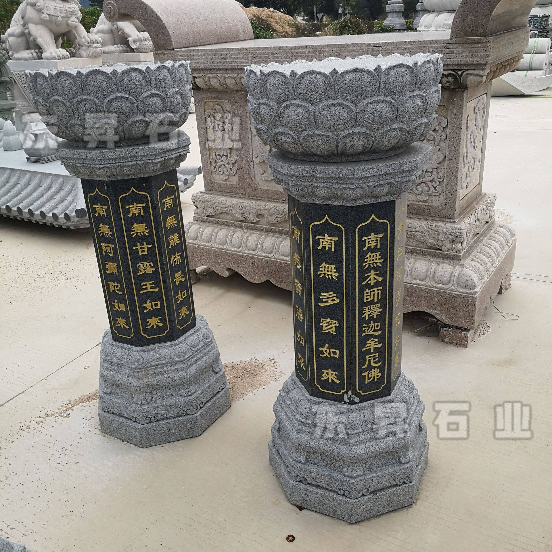 石雕出食台介绍 青石施食台图片