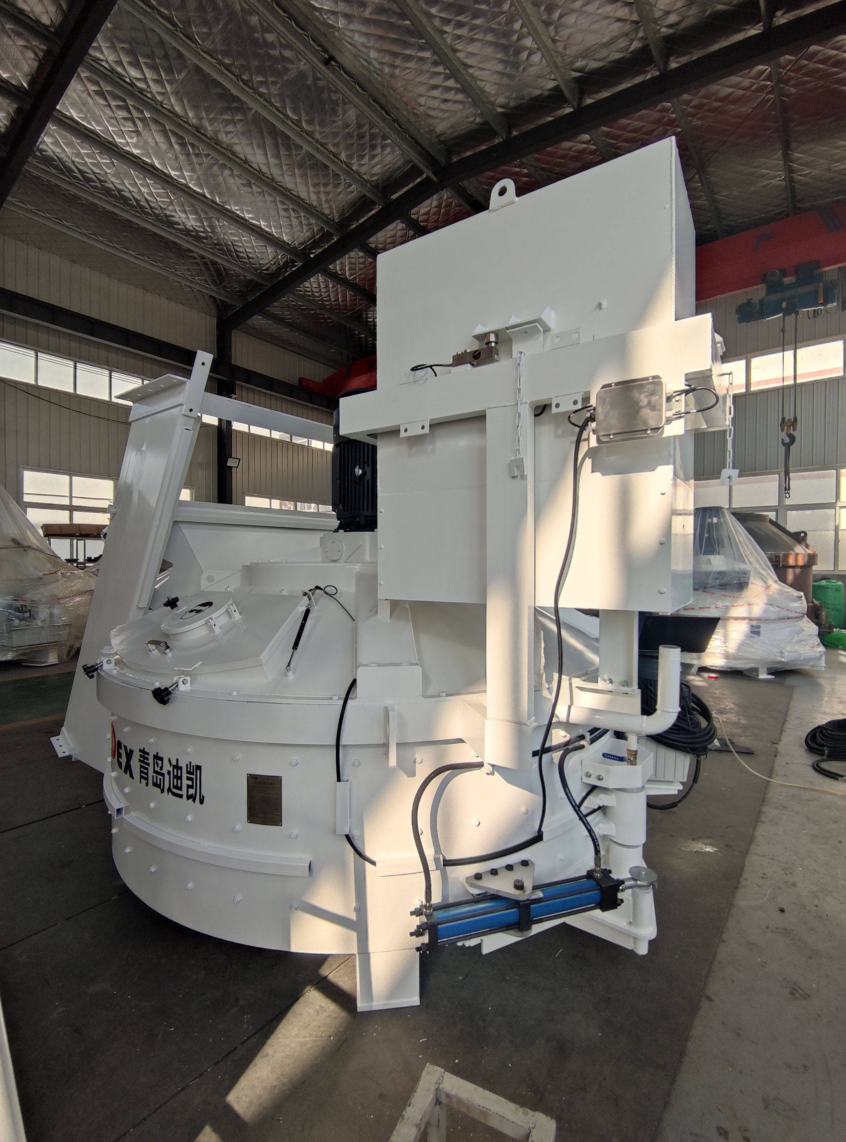 原创立轴行星式搅拌机为混凝土生产带来的"亮眼"表现