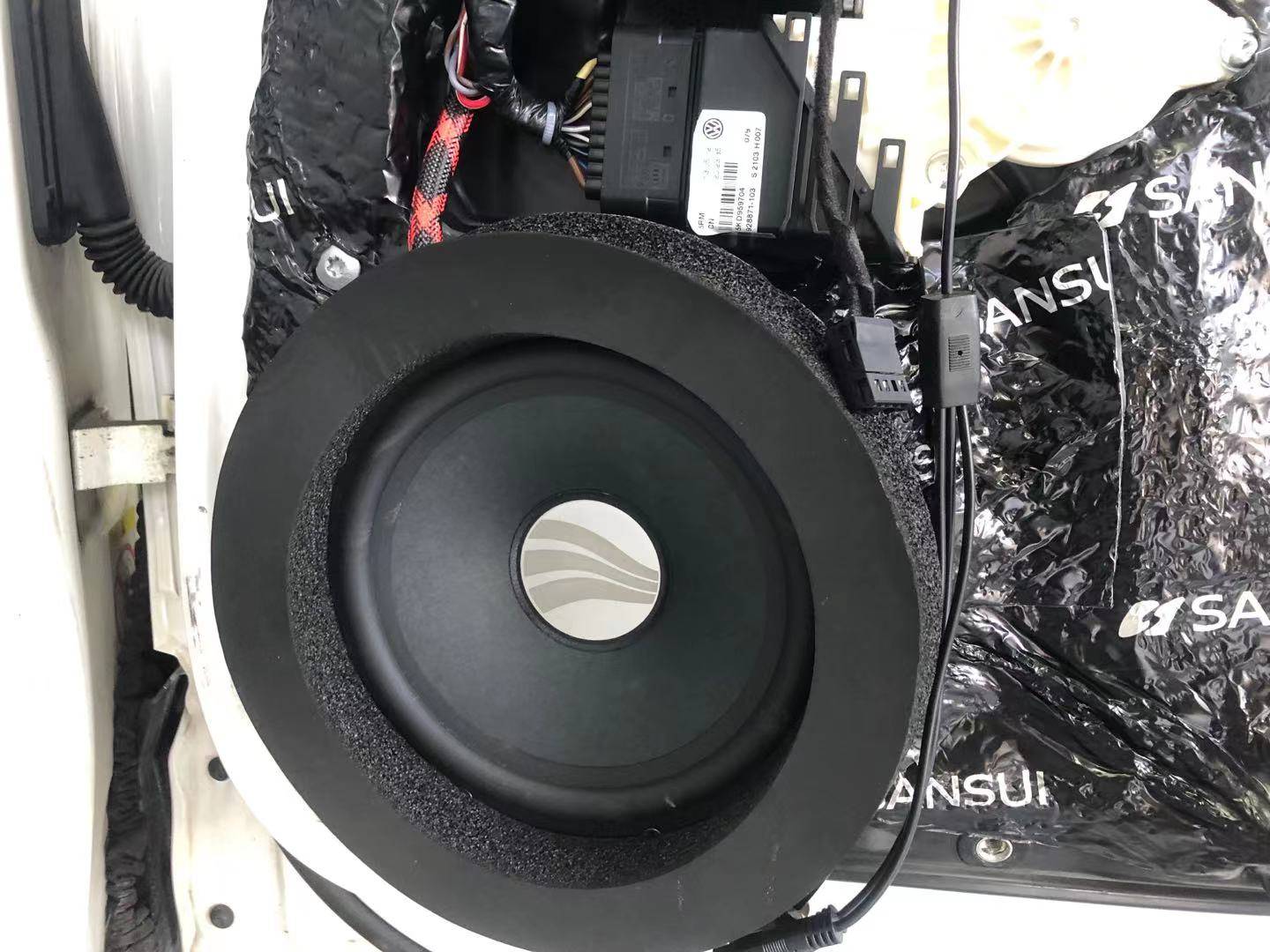 汕头星悦汽车音响大众途观隔音阿尔派709改装德国彩虹二分频