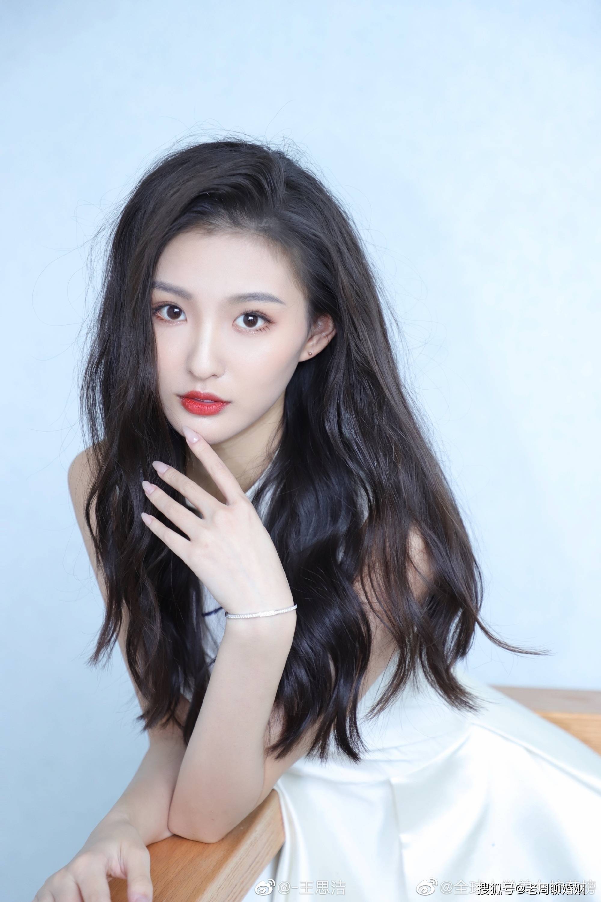 路人甲:自然,好看就行了