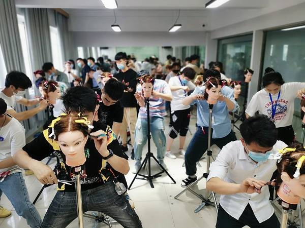 方法剪发技术关于手法有多重要？你清楚吗？
