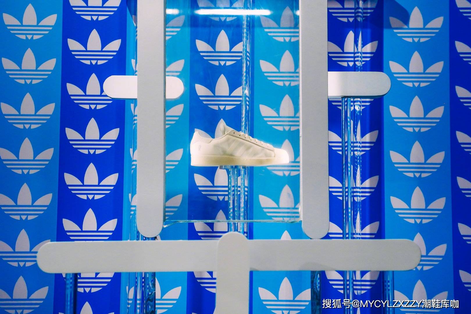 Chan陈奕迅Eason Chan x Adidas三叶草 Originals Superstar 贝壳头 FX8116