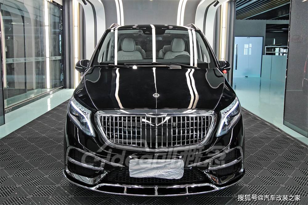 奔驰v260商务车改装精美造型让整个车变得更加奢华与霸气
