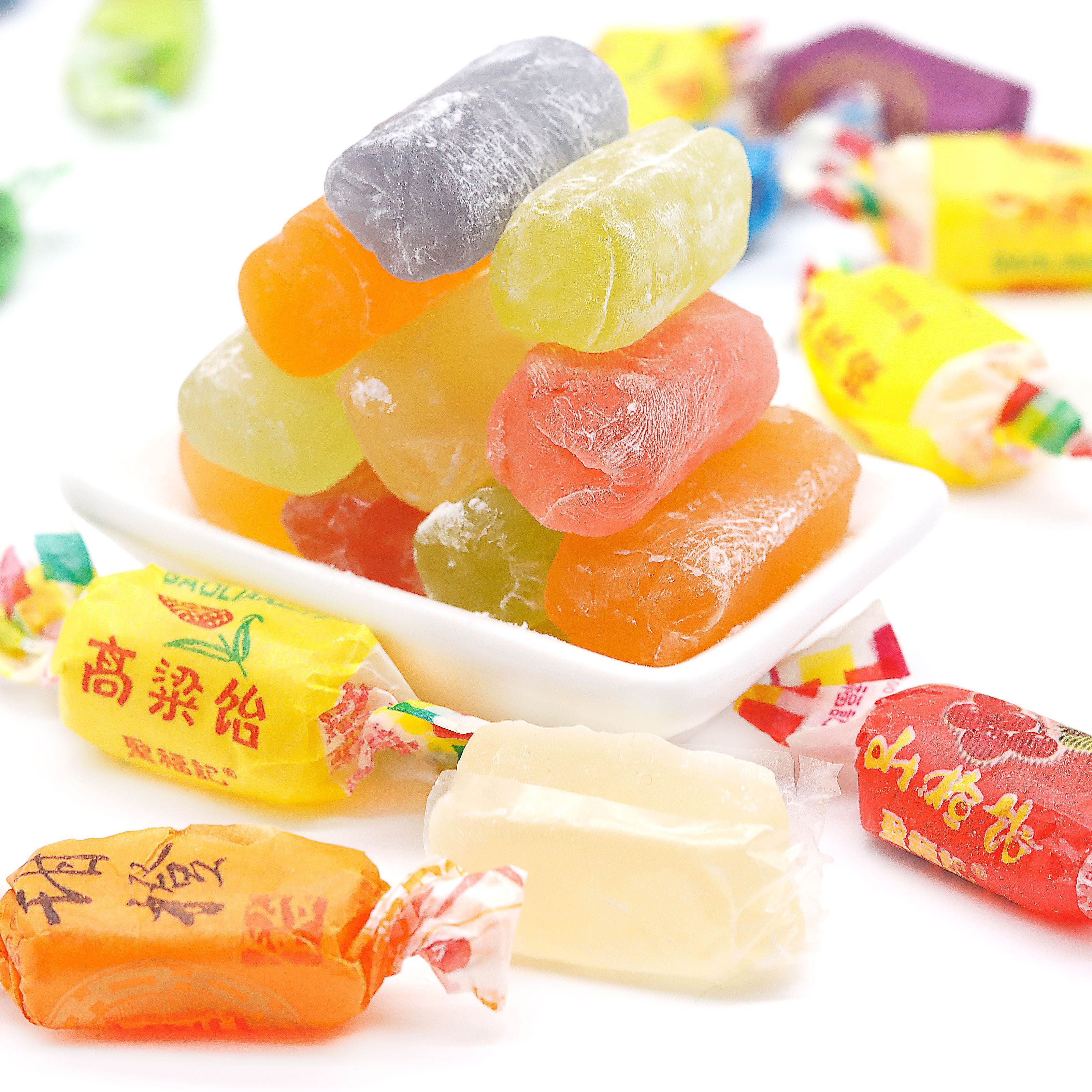 自2015年来,我国糖果产量主要在288-352万吨间波动,到2019年中国糖果