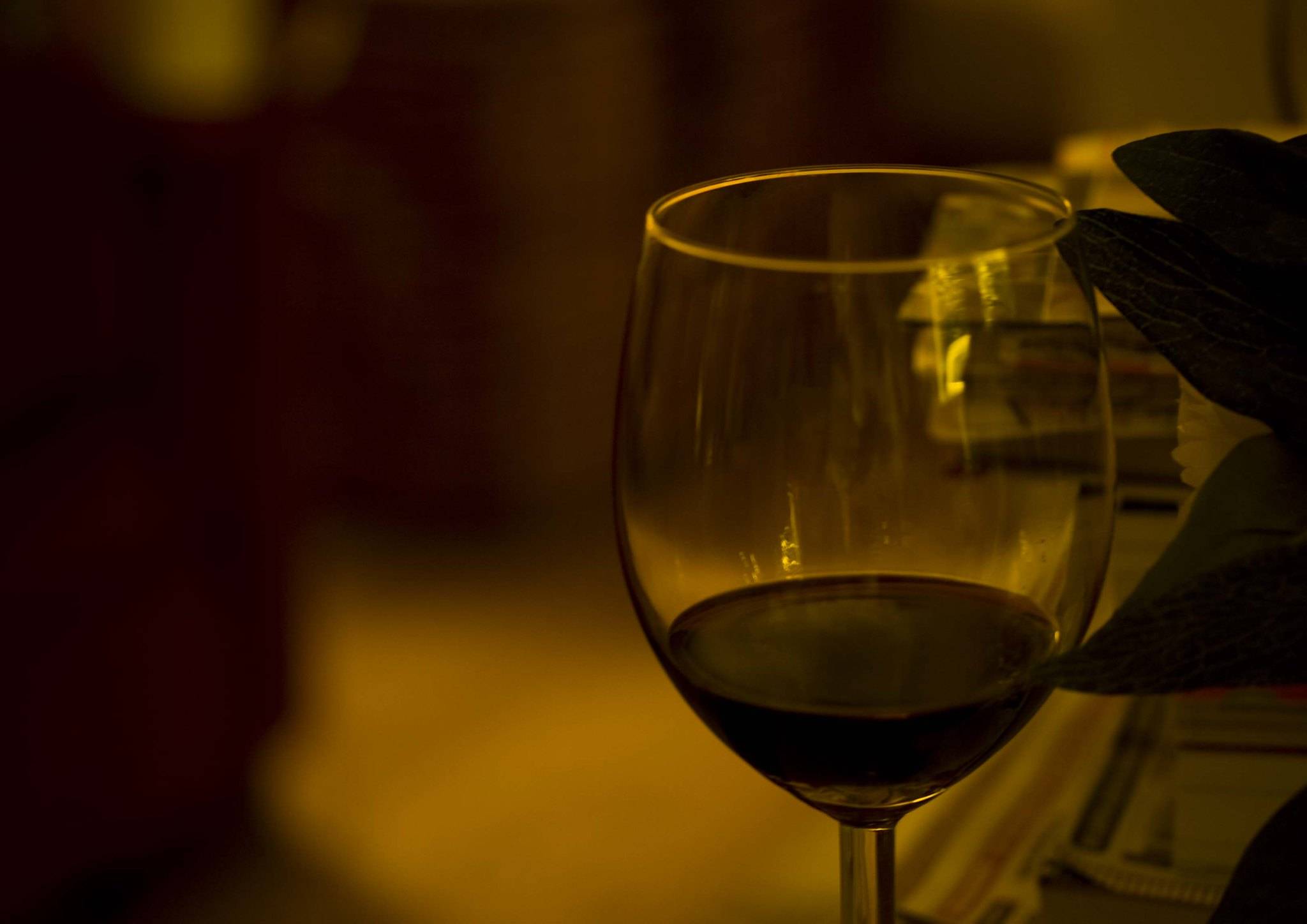 因为|堪比中国吃货的国家:美食文化新奇又另类,吃顿饭都能吃到睡着