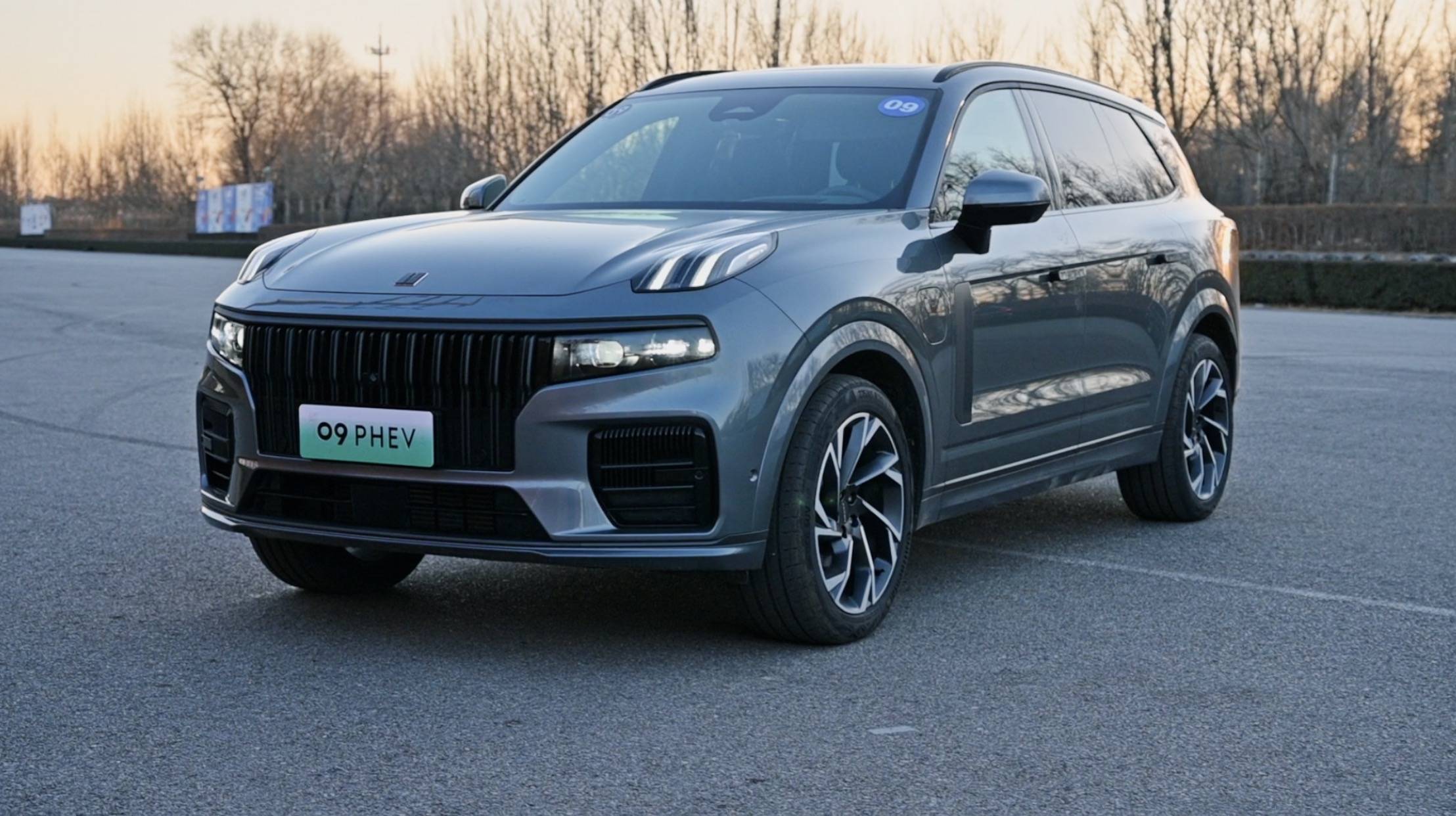 试车日志新能源奶爸suv最强战小冉教你理想one领克09如何选