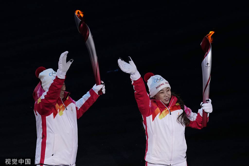 组图北京冬奥会正式拉开帷幕鸟巢再次点燃圣火