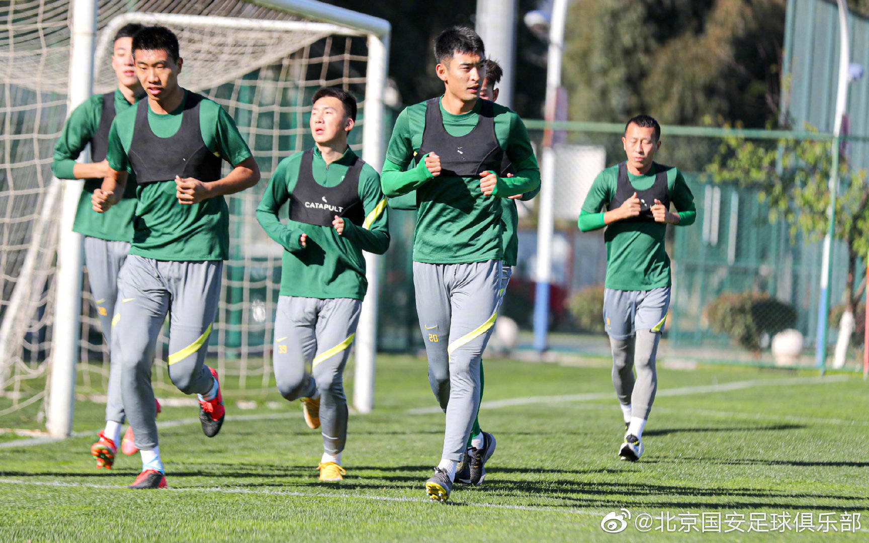 高清:国安开启新赛季首训 谢峰训话强调态度搜狐大视野搜狐新闻