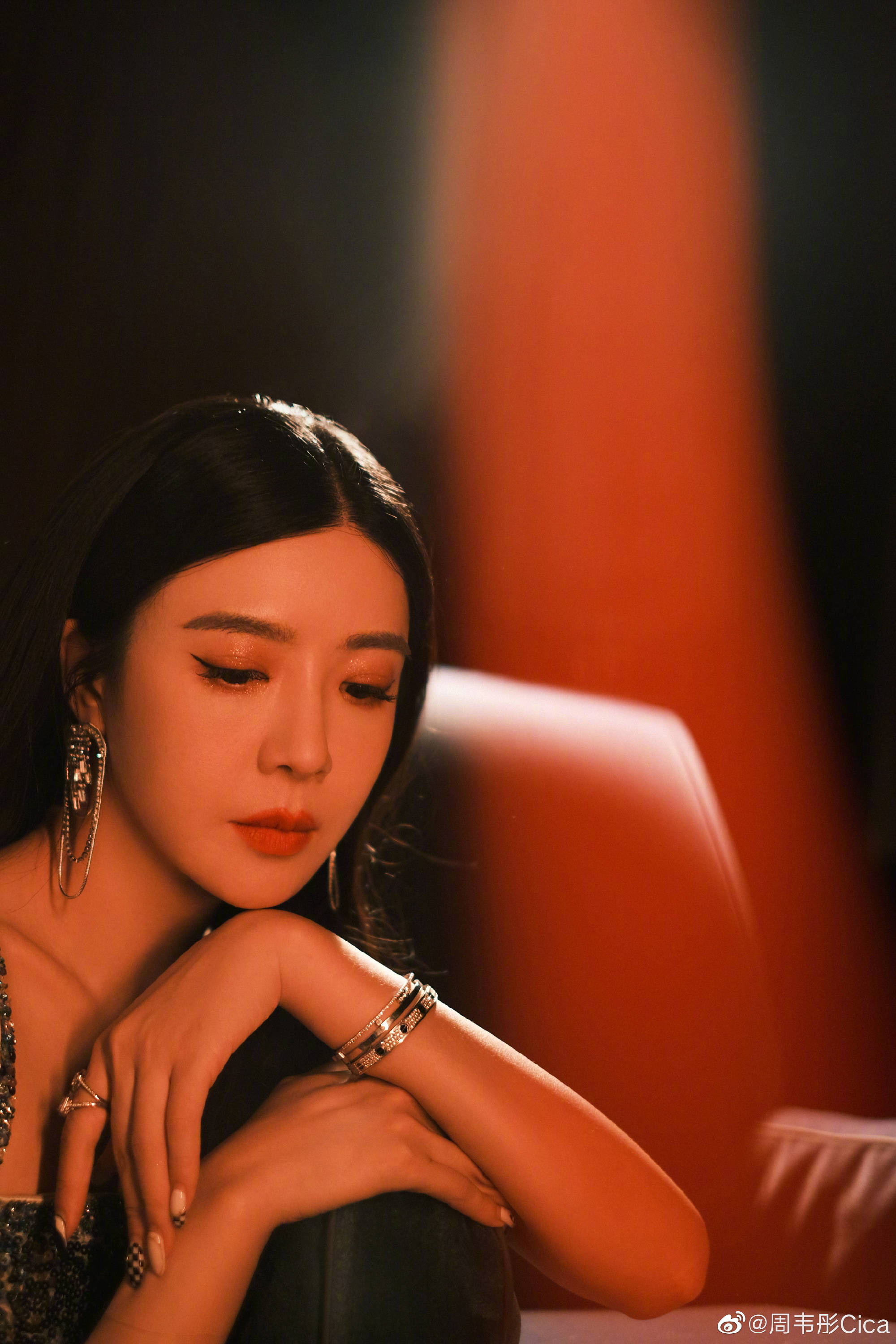 2022周韦彤最新写真集 女神的眷恋