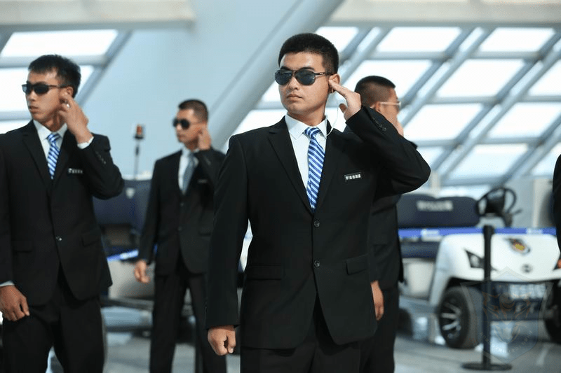 大型活动安保等级亟待提升,私人保镖公司助力_女明星_男子_迪丽热巴
