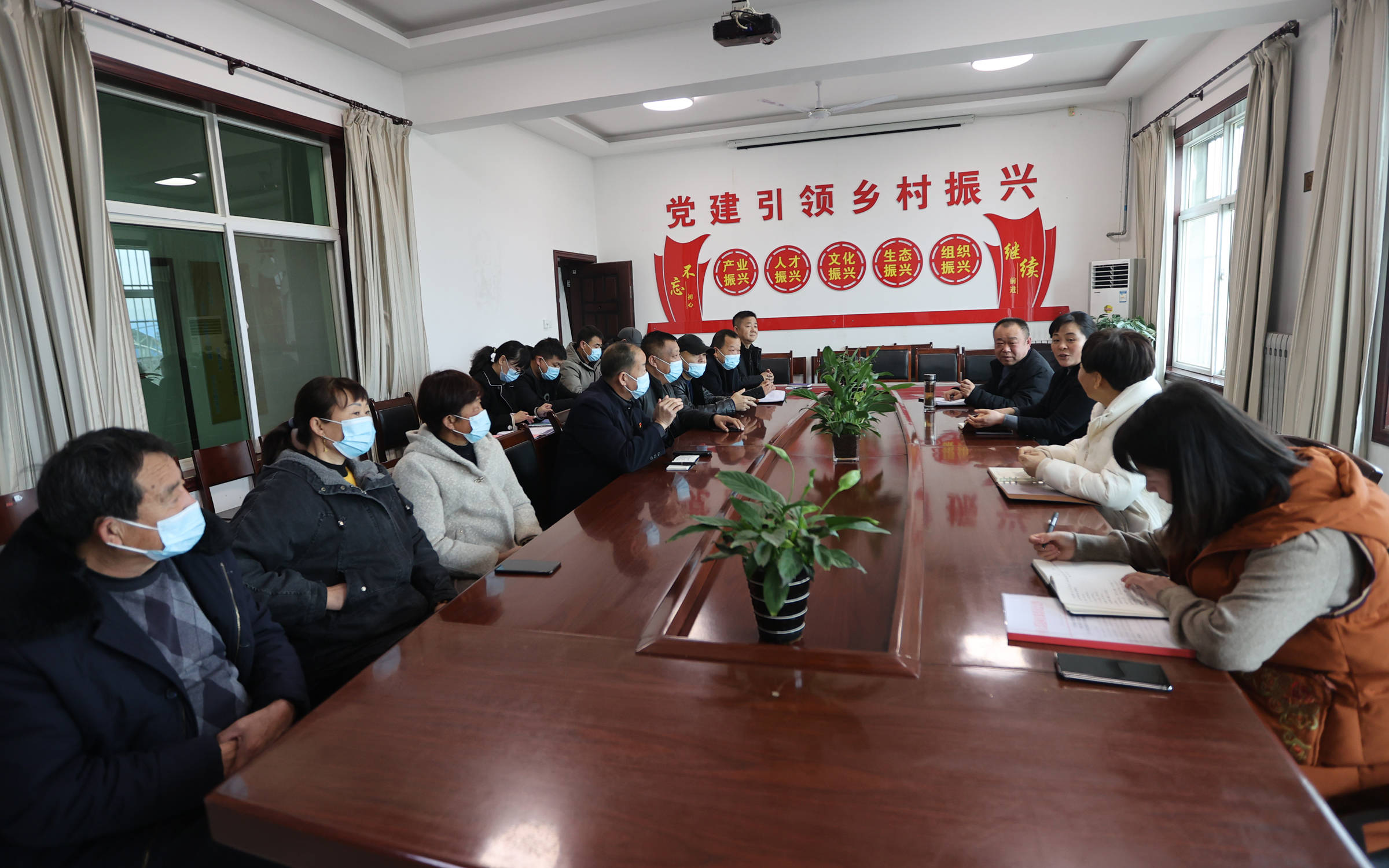 大荔县两宜镇赴县人大代表新春座谈:建言献策话发展