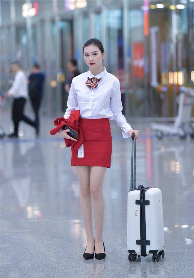 空姐街拍照片