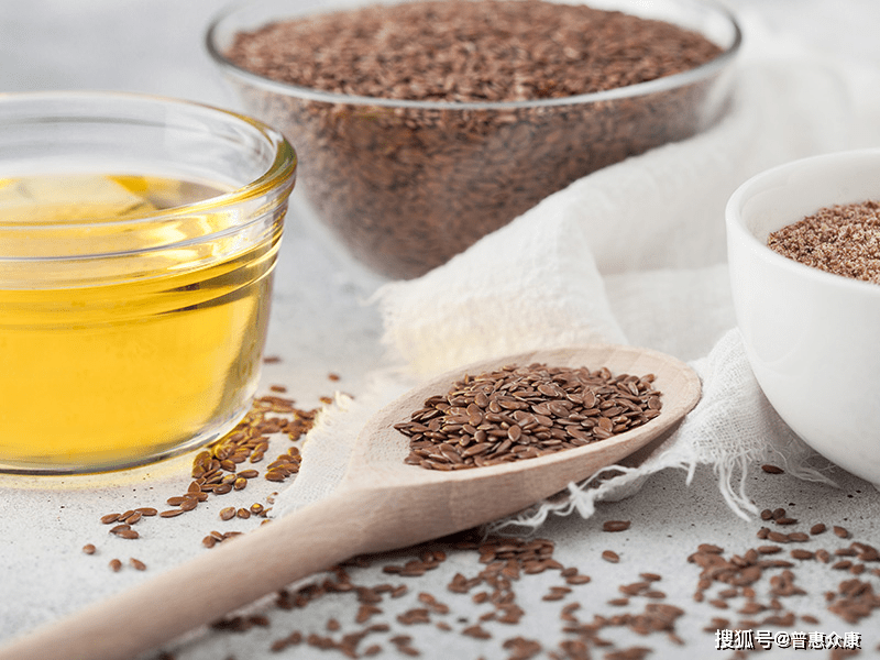 如何正确的吃亚麻籽油 6b8c3f9aaf4b45c489b7ddeb2ed76d87.png