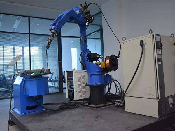 焊接机器人的三种送丝方式