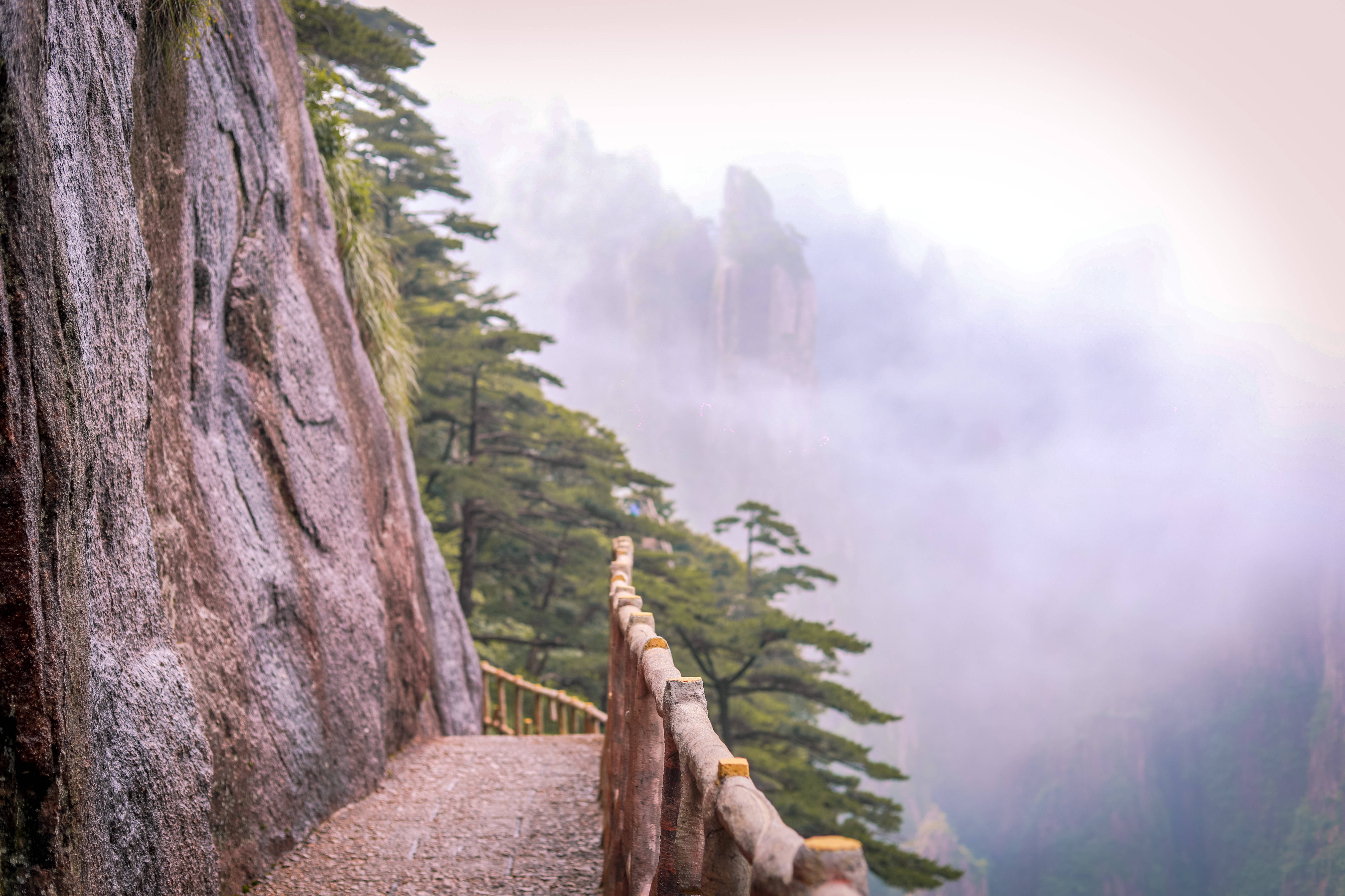 中国|中国这五大名山，第一是黄山，最后一个在浙江被誉“东南第一山”