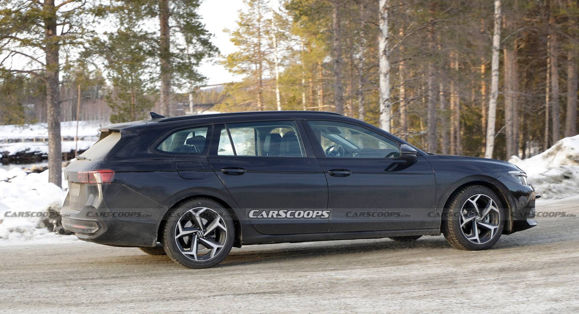 全新大众帕萨特旅行车路试谍照曝光,内部代号b9,采用年轻化造型