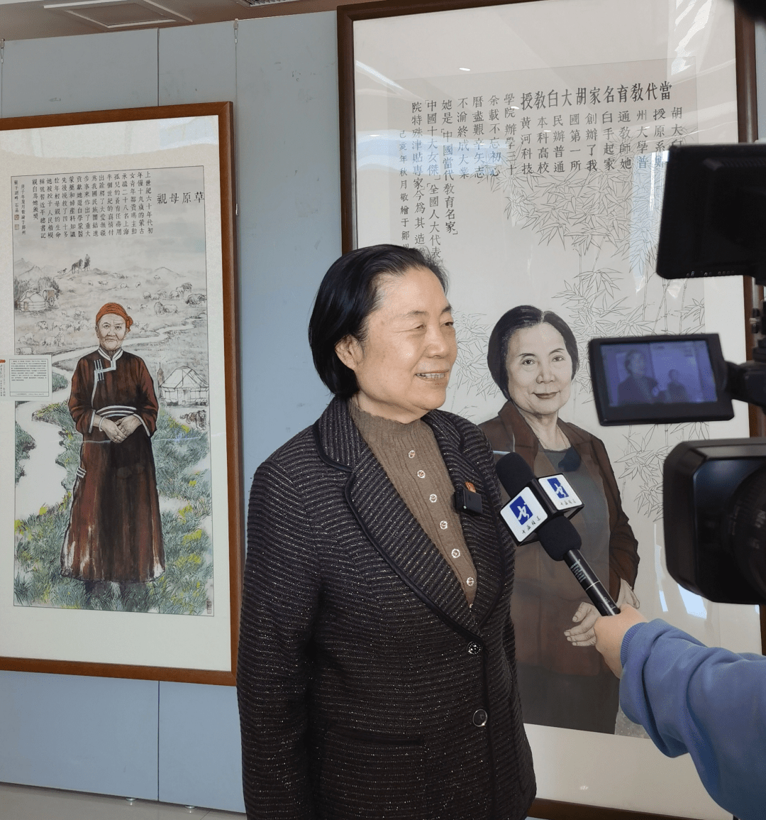 慶祝三八婦女節傑出女性人物美術作品展在黃河科技學院舉辦