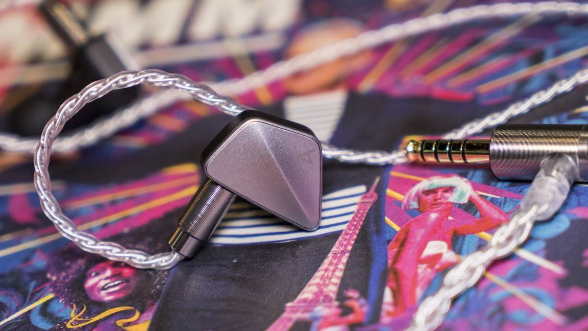 astellkernzero1耳机上手玩