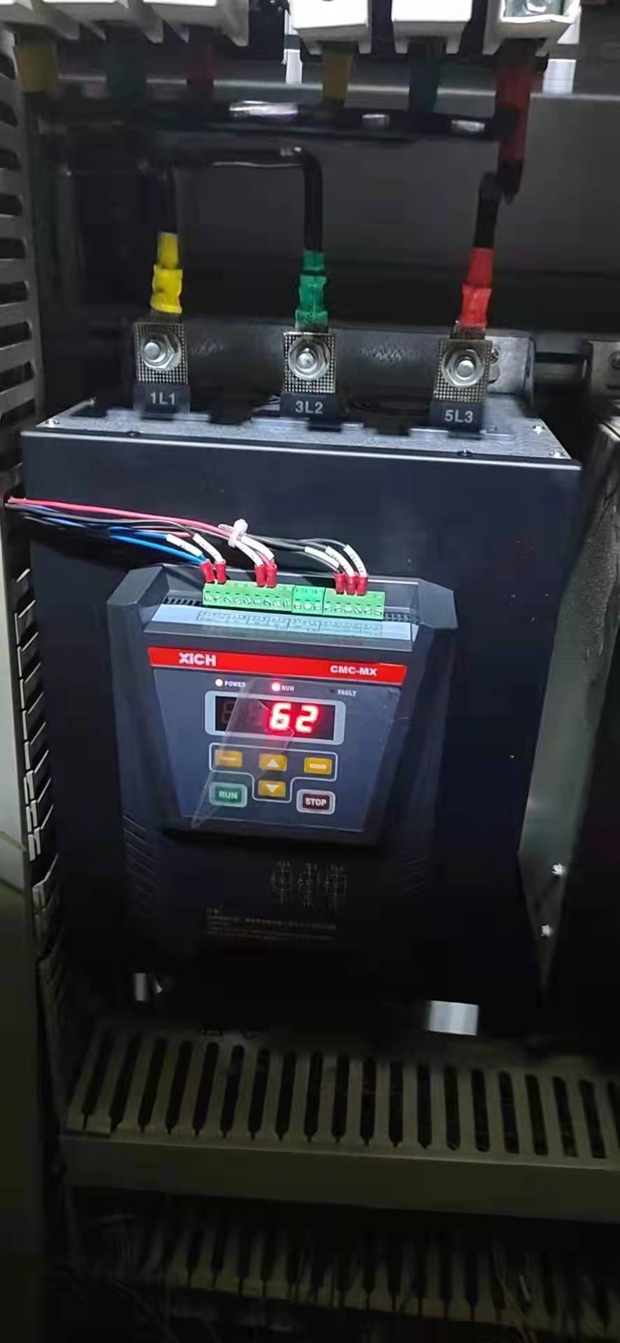 西驰软启动cmc075电机反转时跳闸故障维修记录