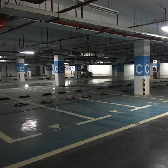 地下车库使用建智地坪车库防滑地坪漆 效果看的见 乐惠车