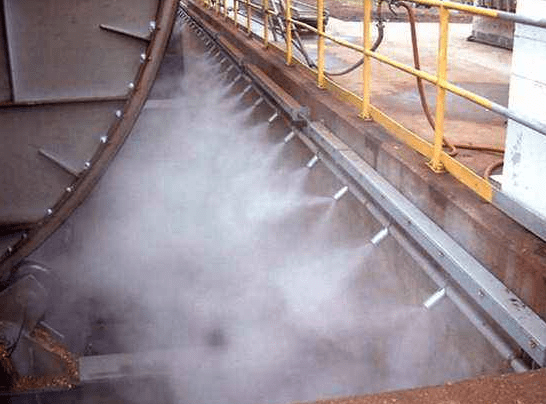 煤场喷雾降尘装置有效降低粉尘浓度旭乾科技