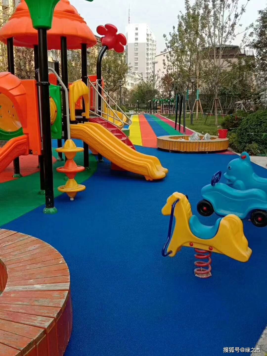 湖北武汉epdm彩色橡胶颗粒施工请找绿之杰建材