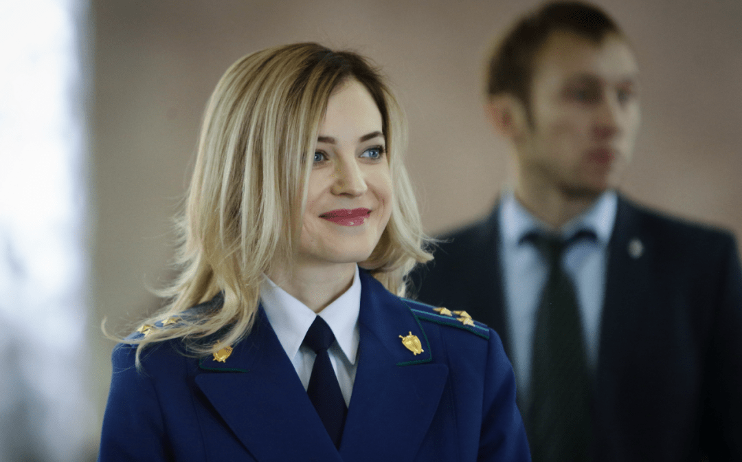 2年前那个受到追捧的世界最美检察长如今怎么样了