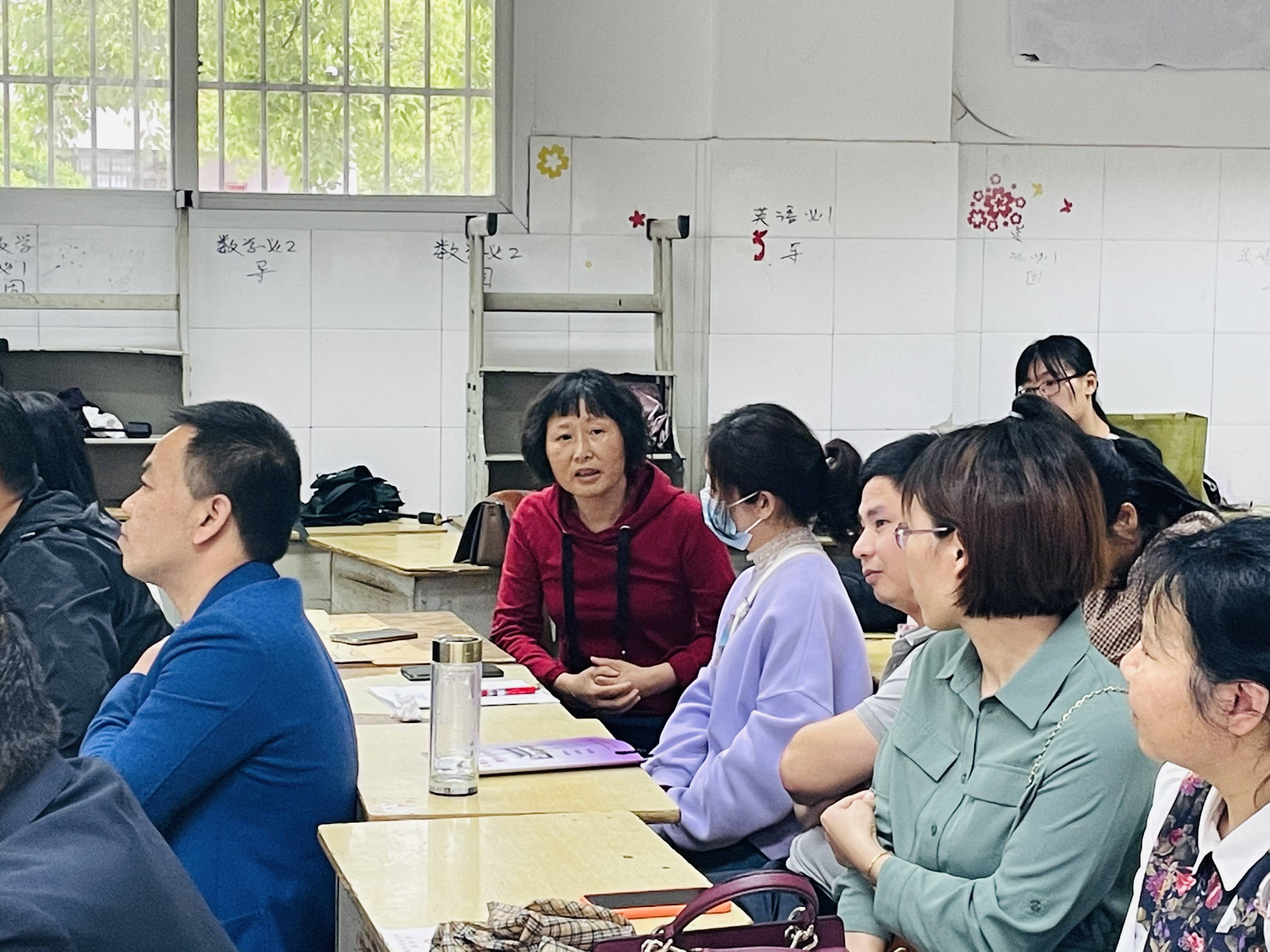 广信中学开展助力高三护航高考主题教研活动